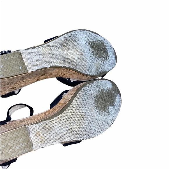 Toms wedges size 7 1/2 wide black - Picture 4 of 5